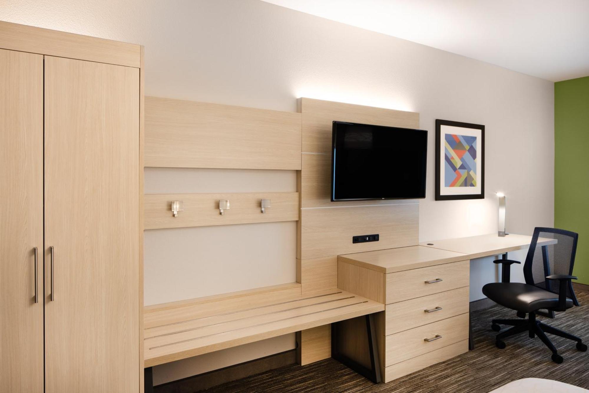 Holiday Inn Express & Suites Ft Myers Beach-Sanibel Gateway By Ihg Fort Myers Beach Dış mekan fotoğraf
